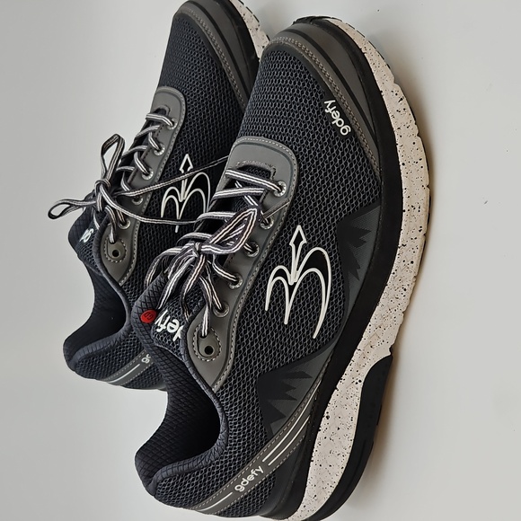 Gdefy Men's Black Gray Athletic Shoes Comfort Fit 12 Gravity Defyer - Picture 7 of 13